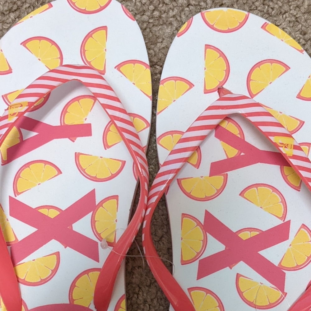 NEW Roxy Flip Flops